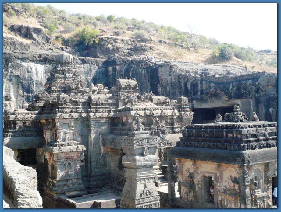 900x674 pixels (112K)